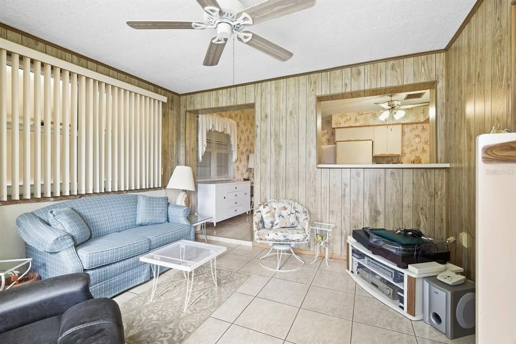 Photo of 2548 FOREST PARKWAY N