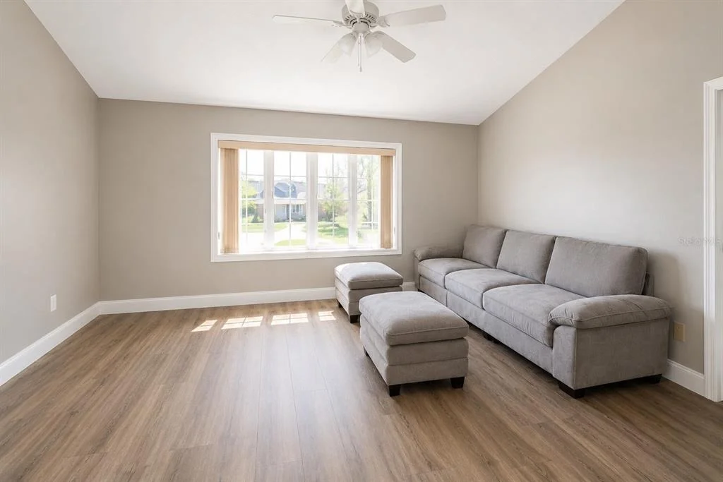 Photo of 10 FALLS PLACE
