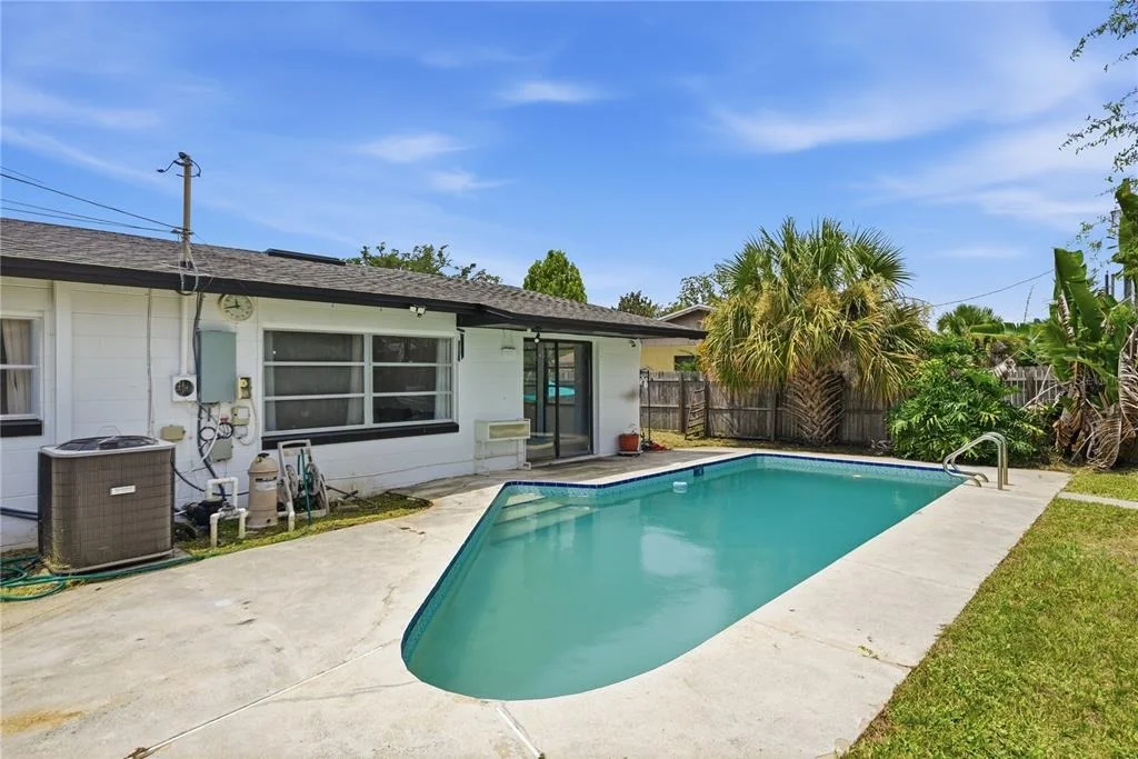 Photo of 835 MARLOWE AVENUE