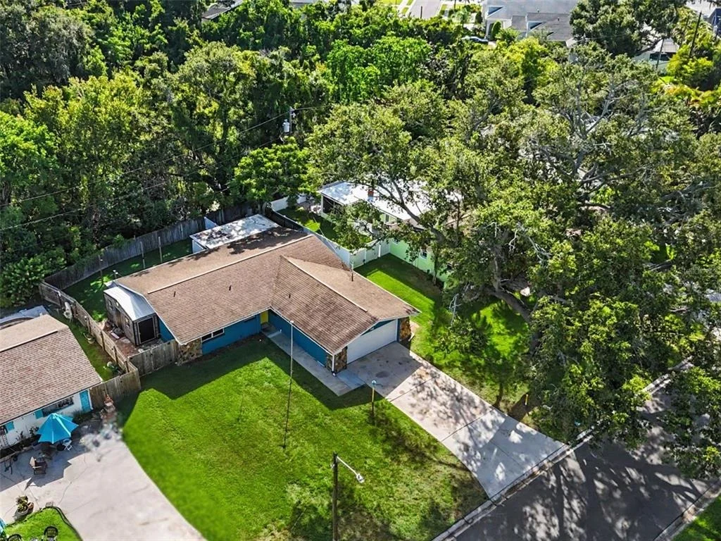 Photo of 986 LEXINGTON DRIVE