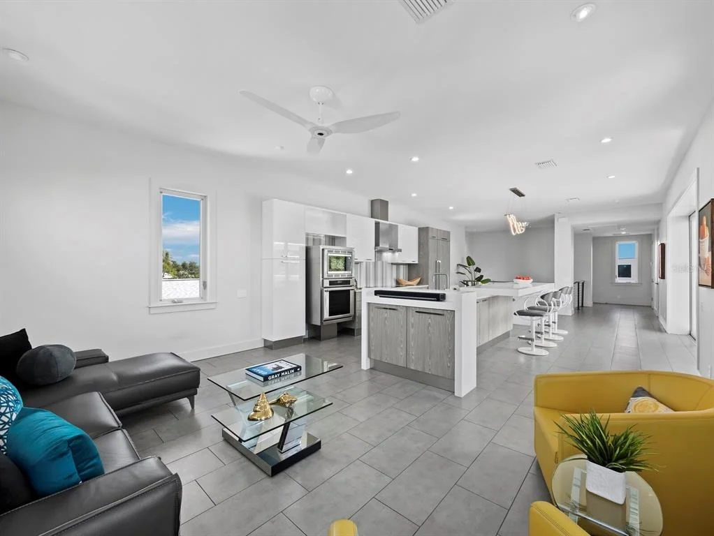 Photo of 471 ISLAND CIRCLE
