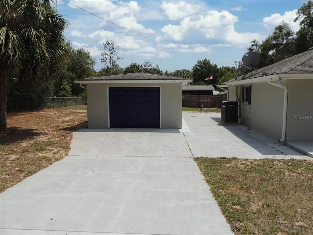 Photo of 13250 NE 52ND PLACE