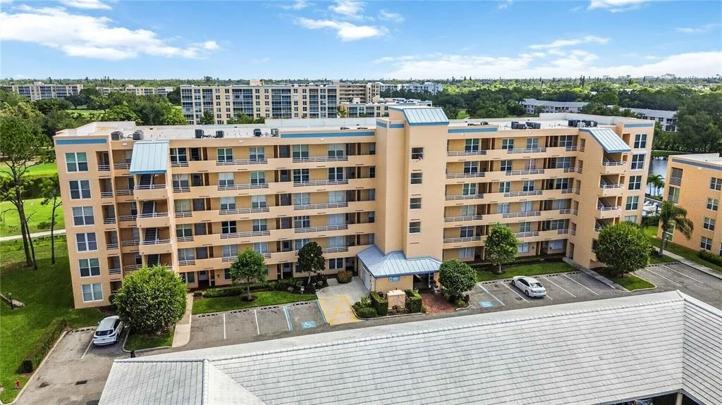 Photo of Unit 605 at 4550 PINEBROOK CIRCLE
