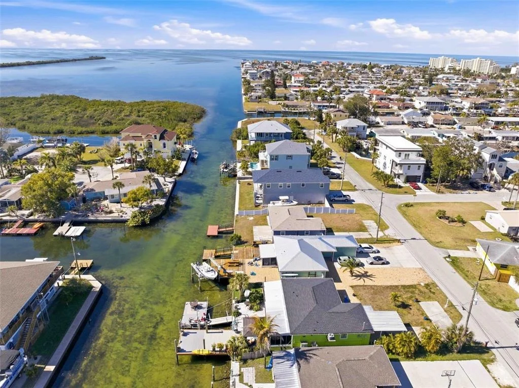 Photo of 6424 BOATYARD DRIVE