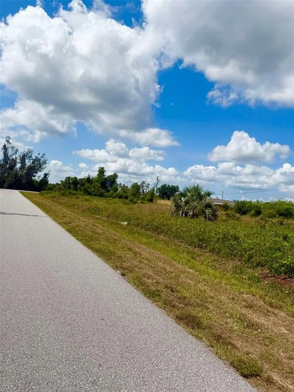Photo of 365 COAST LINE BOULEVARD