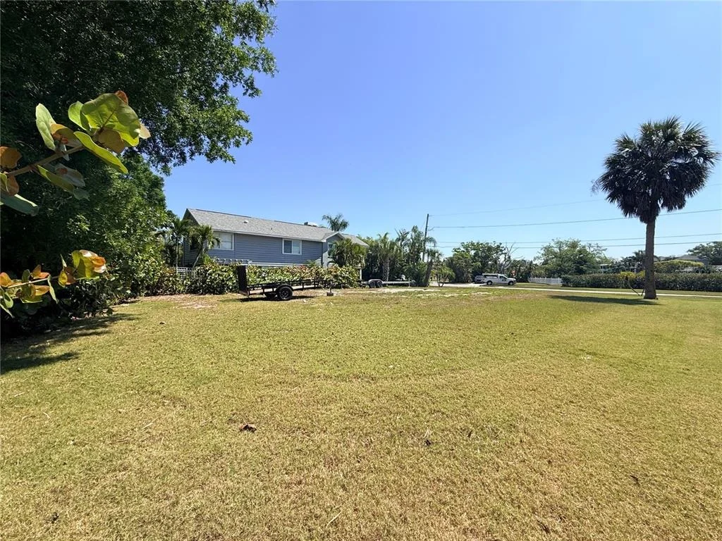 Photo of 231 LAGOON DRIVE