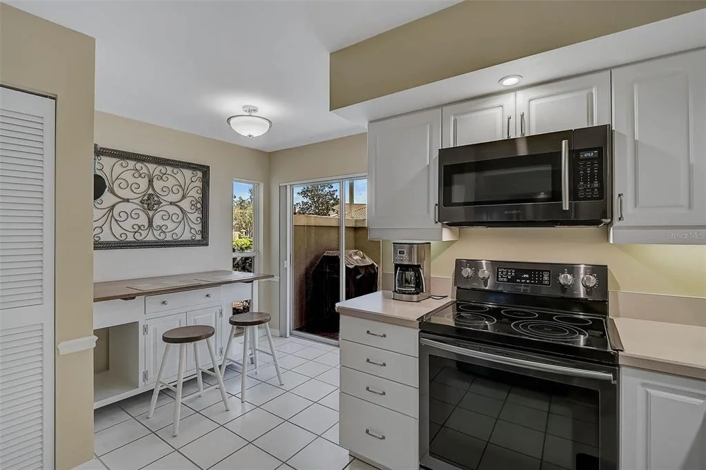 Photo of 7341 GOLF POINTE CIRCLE