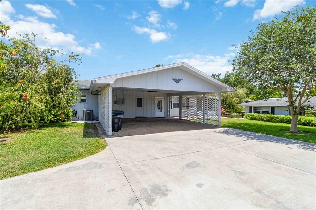 Photo of 3102 SE 34TH AVENUE