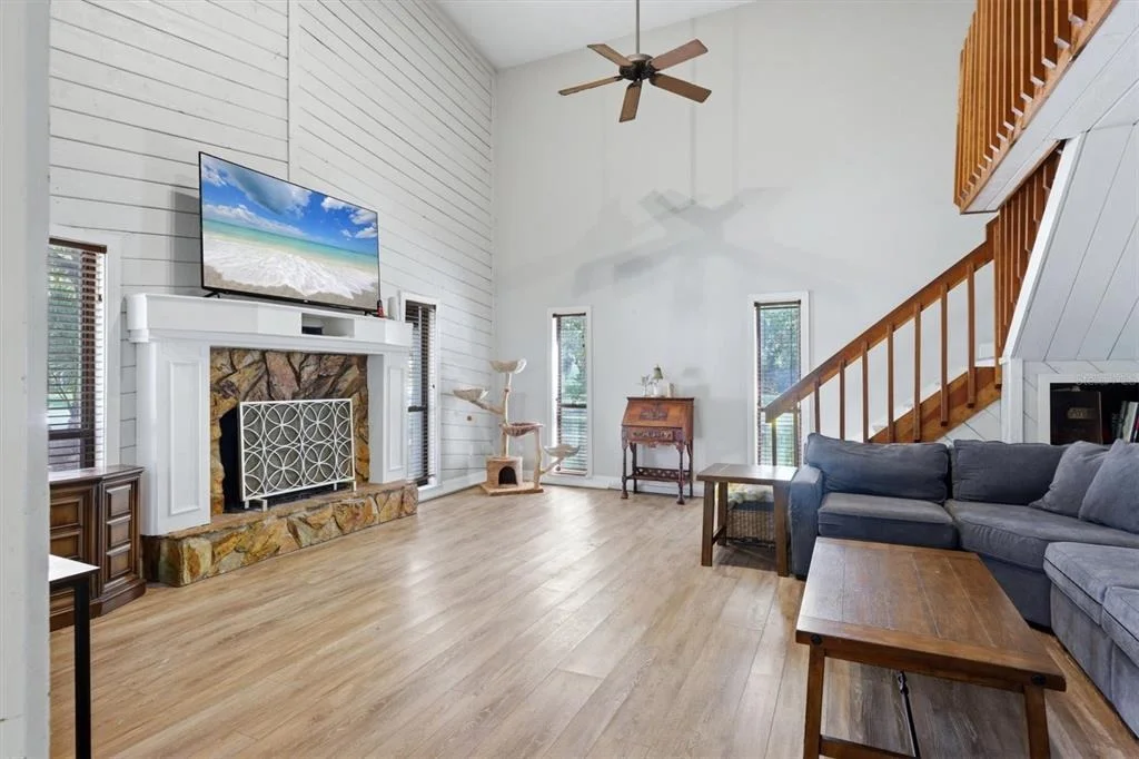 Photo of 10125 OAK RUN DRIVE