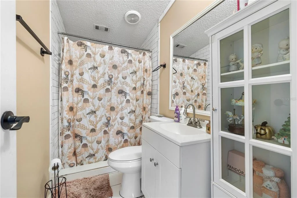 Photo of 4332 UPPER MEADOW ROAD