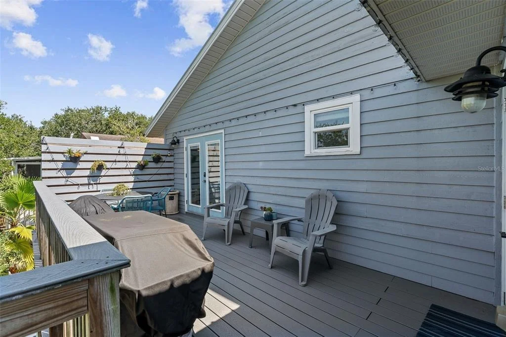 Photo of 1843 OAK PLACE