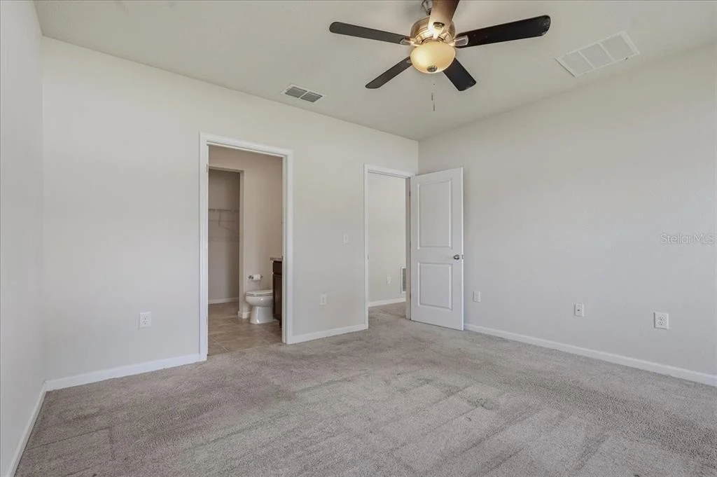 Photo of 813 EAGLE ROCK TER