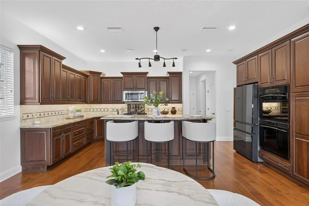 Photo of 715 ISLEBAY DRIVE