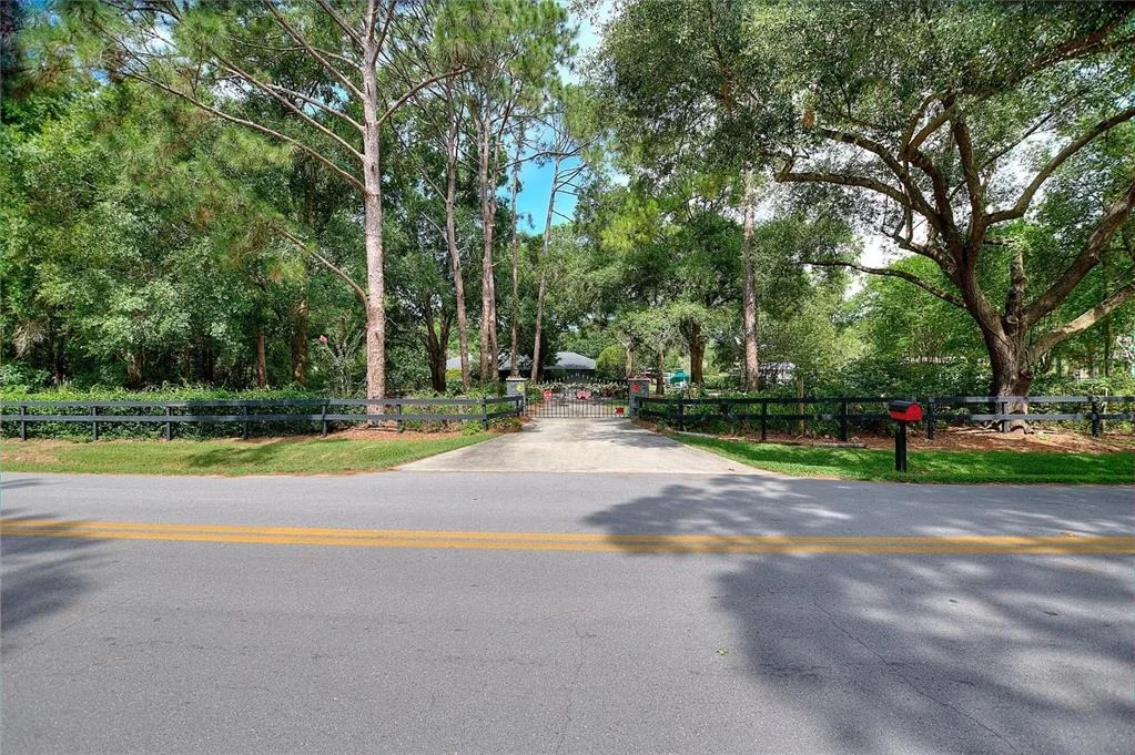 Photo of 7 LAKE ARROWHEAD DRIVE