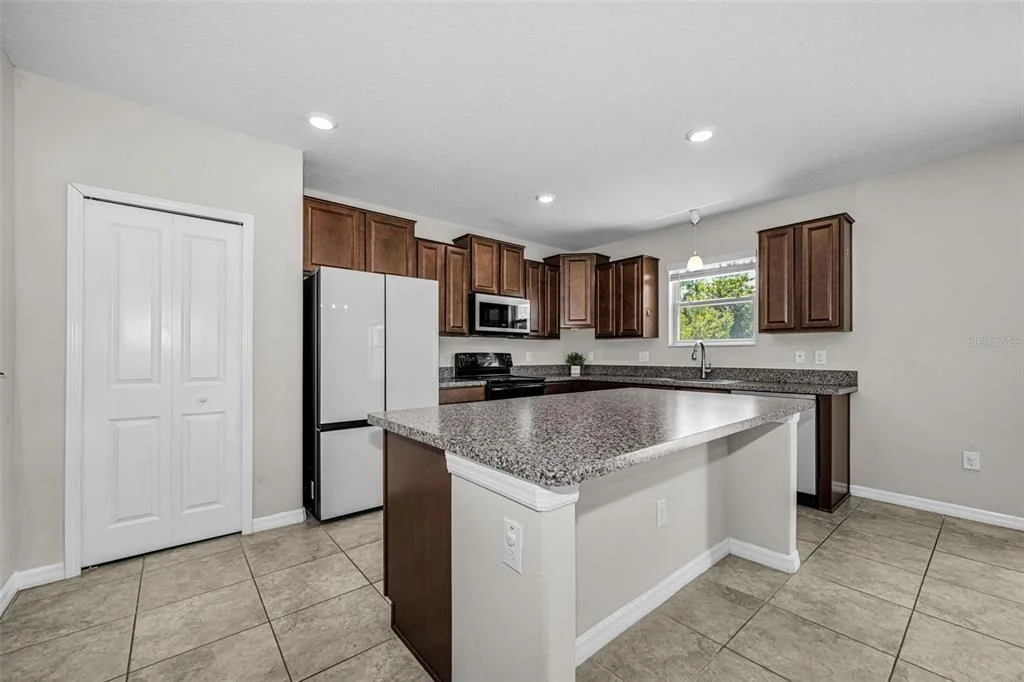 Photo of 6780 EMERALD SPRING LOOP