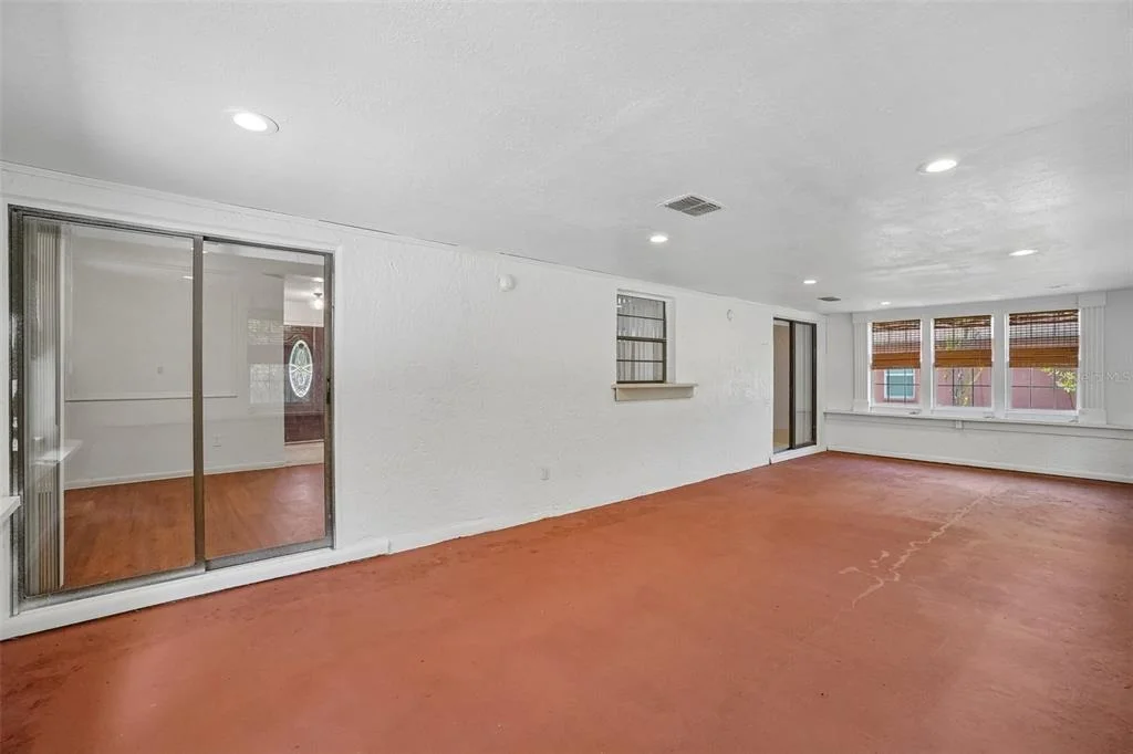 Photo of 222 LAKEVIEW DRIVE
