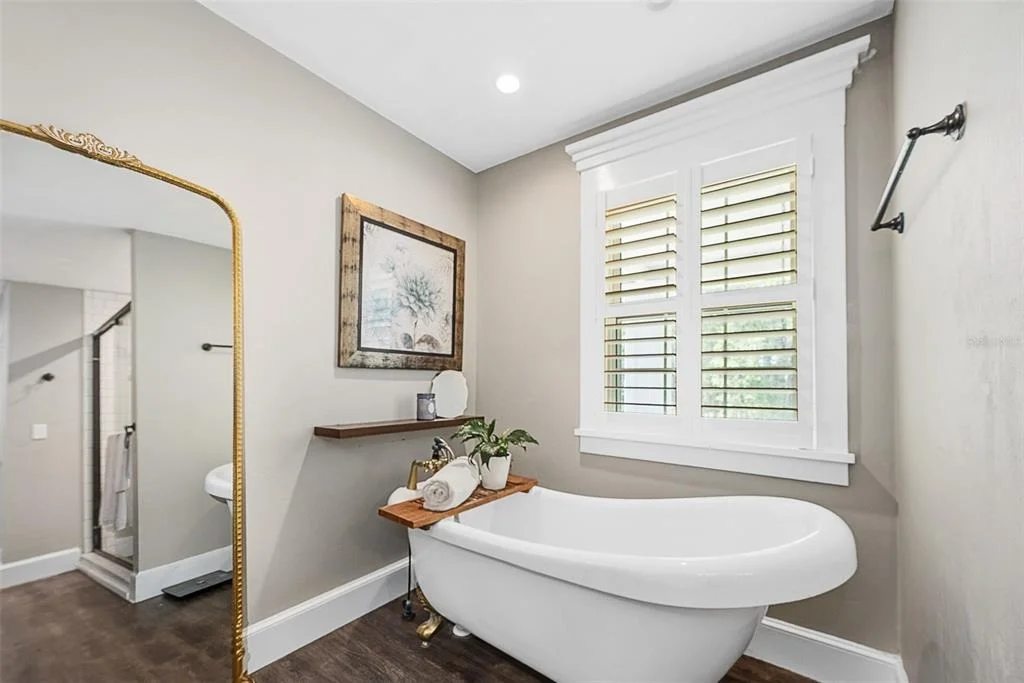 Photo of 45 WINCHESTER ROAD