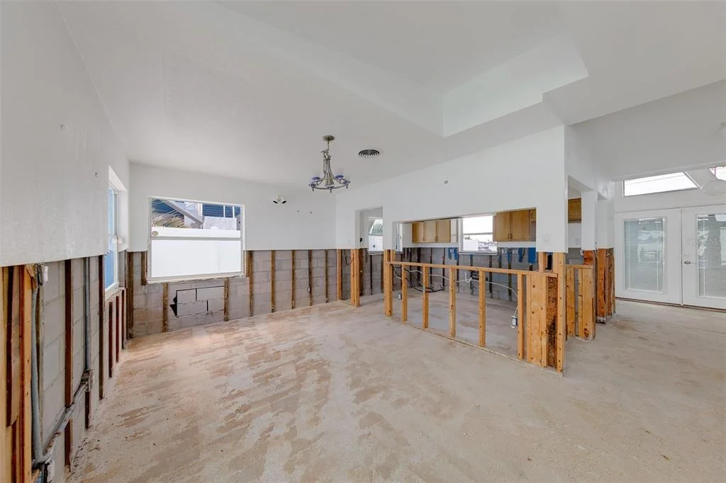 Photo of 814 BAY POINT DRIVE