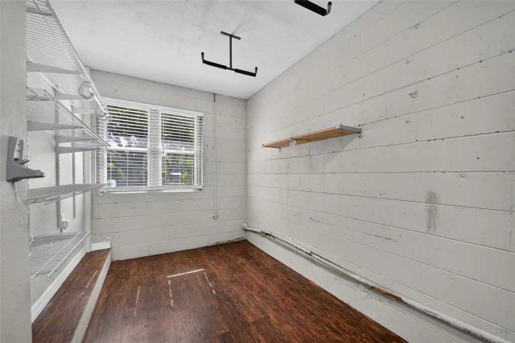 Photo of 351 STARLING ROAD