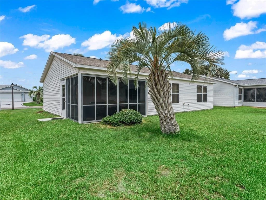 Photo of 897 LIVINGSTON LOOP