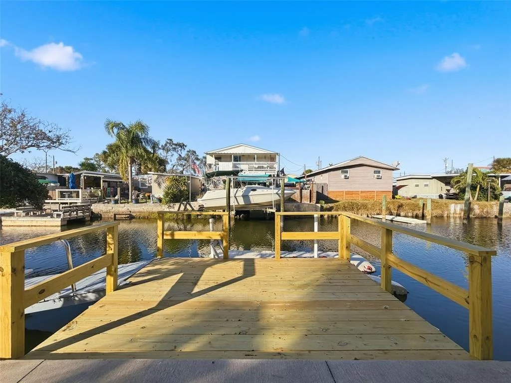 Photo of 6827 SANDERLING LANE