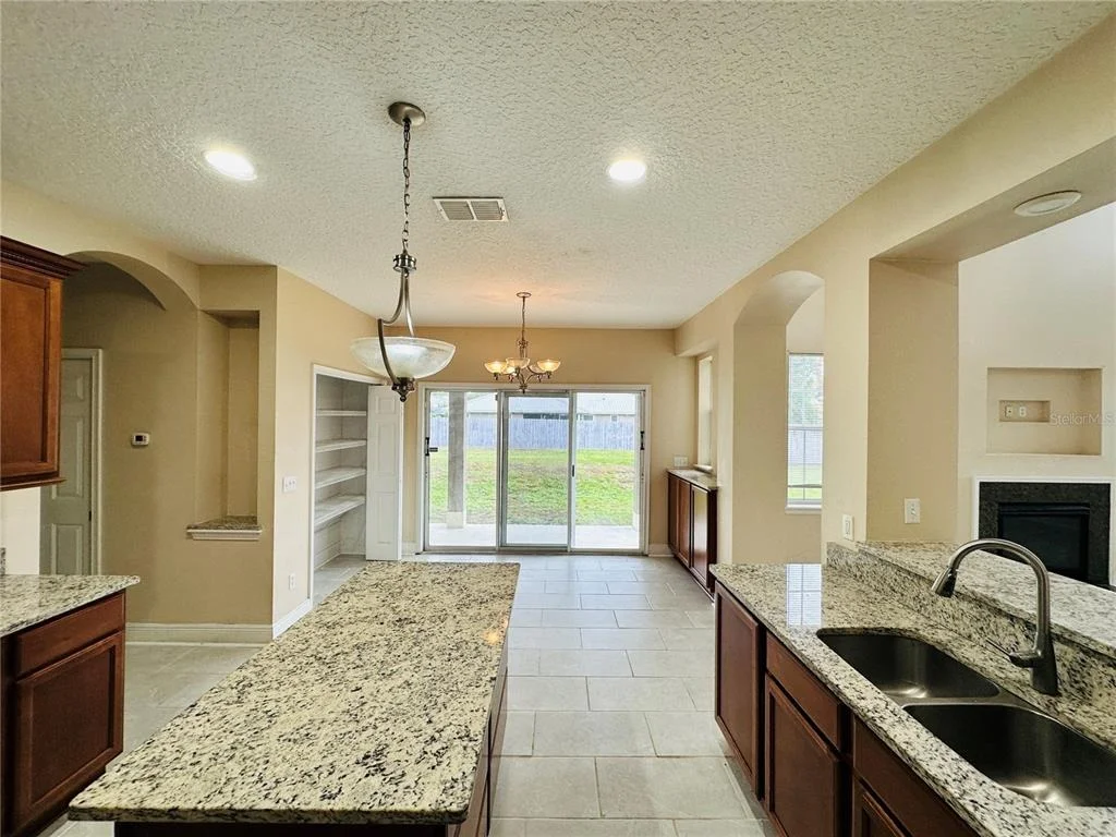 Photo of 438 PALM DRIVE