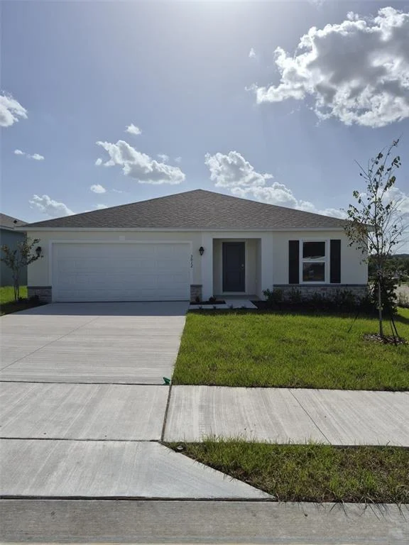 Photo of 3012 CASCADE CIRCLE
