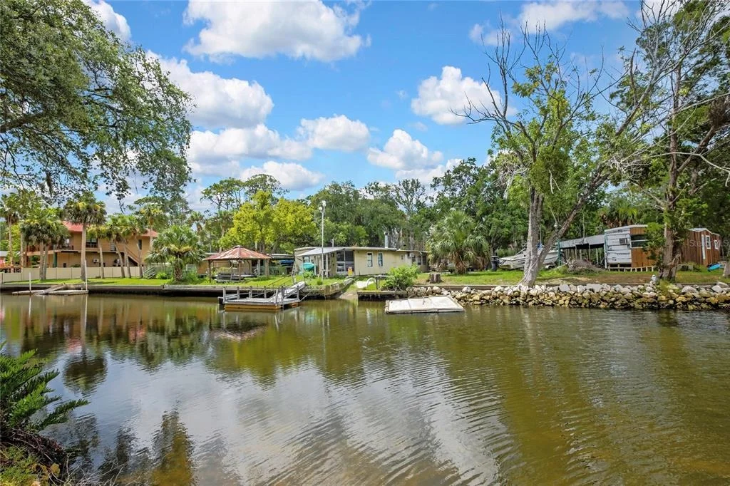 Photo of 6134 ISLAND DRIVE