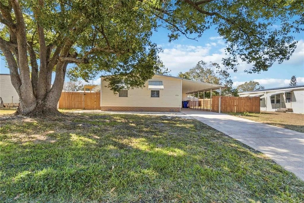 Photo of 2320 DARBY LANE