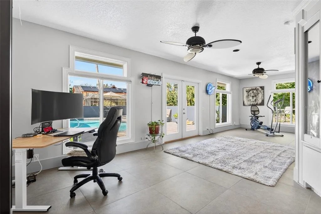 Photo of 2392 LANDINGS CIRCLE