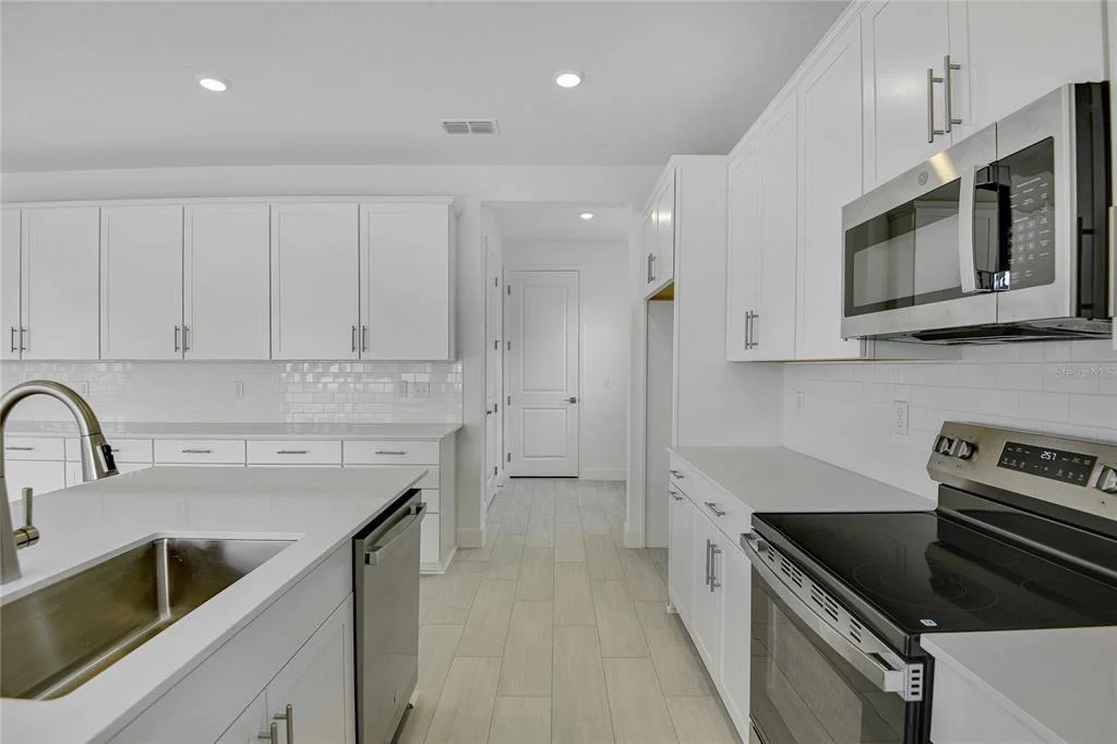 Photo of 1051 CLOUD RIDGE COURT