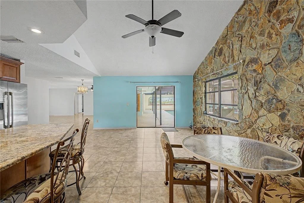 Photo of 1411 IVYDALE ROAD