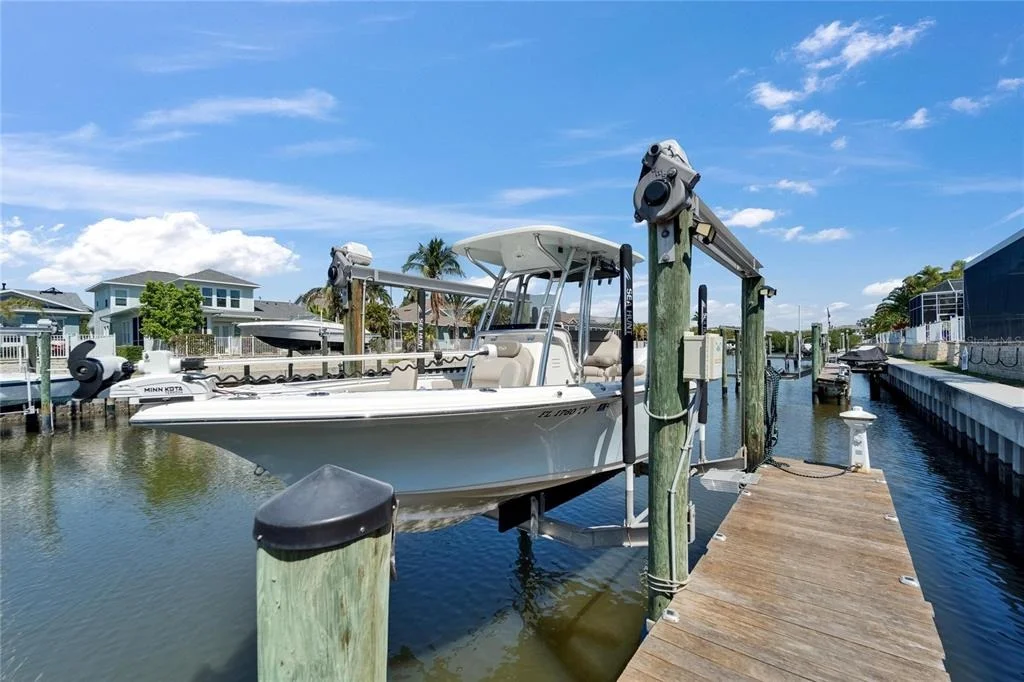 Photo of 426 ISLEBAY DRIVE
