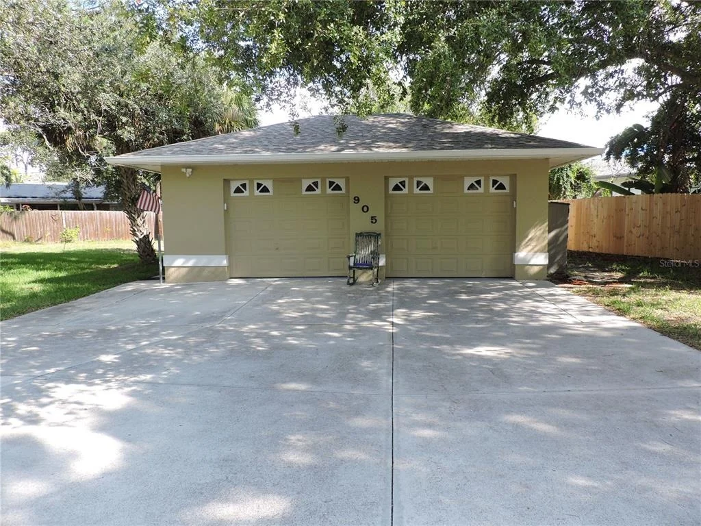 Photo of 905 COLONIAL ROAD