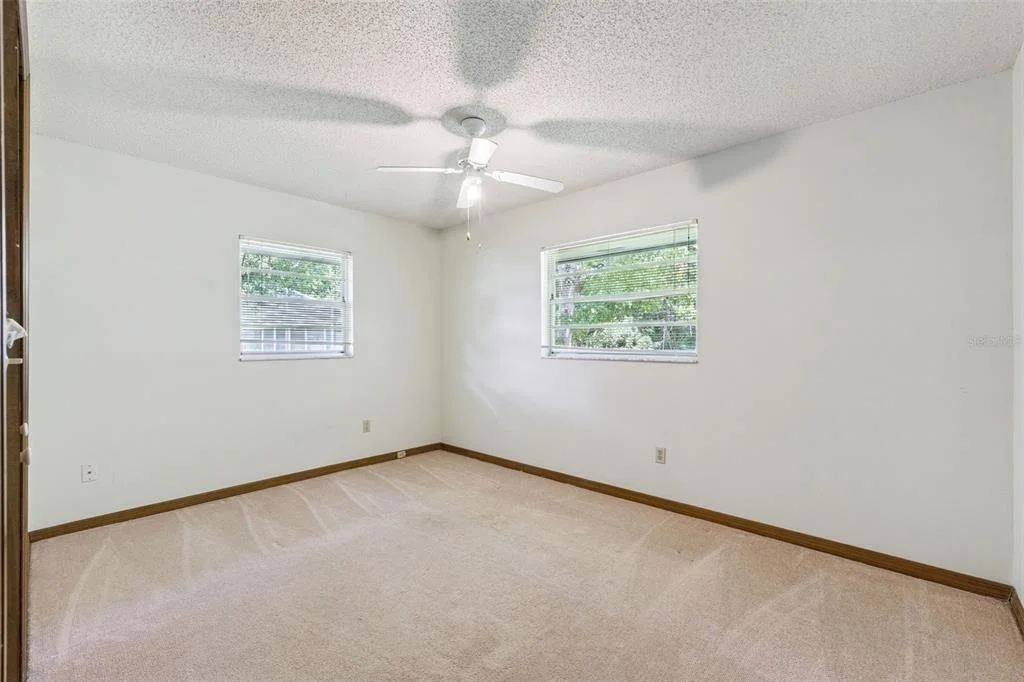 Photo of 211 HICKORY DRIVE