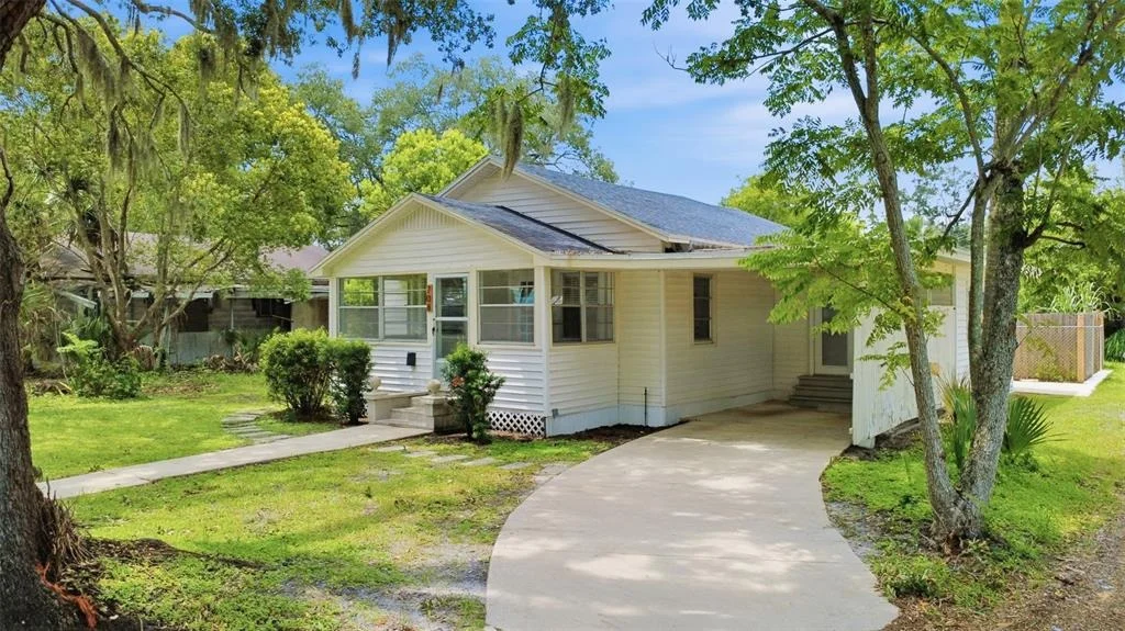 Photo of 708 CELERY AVENUE