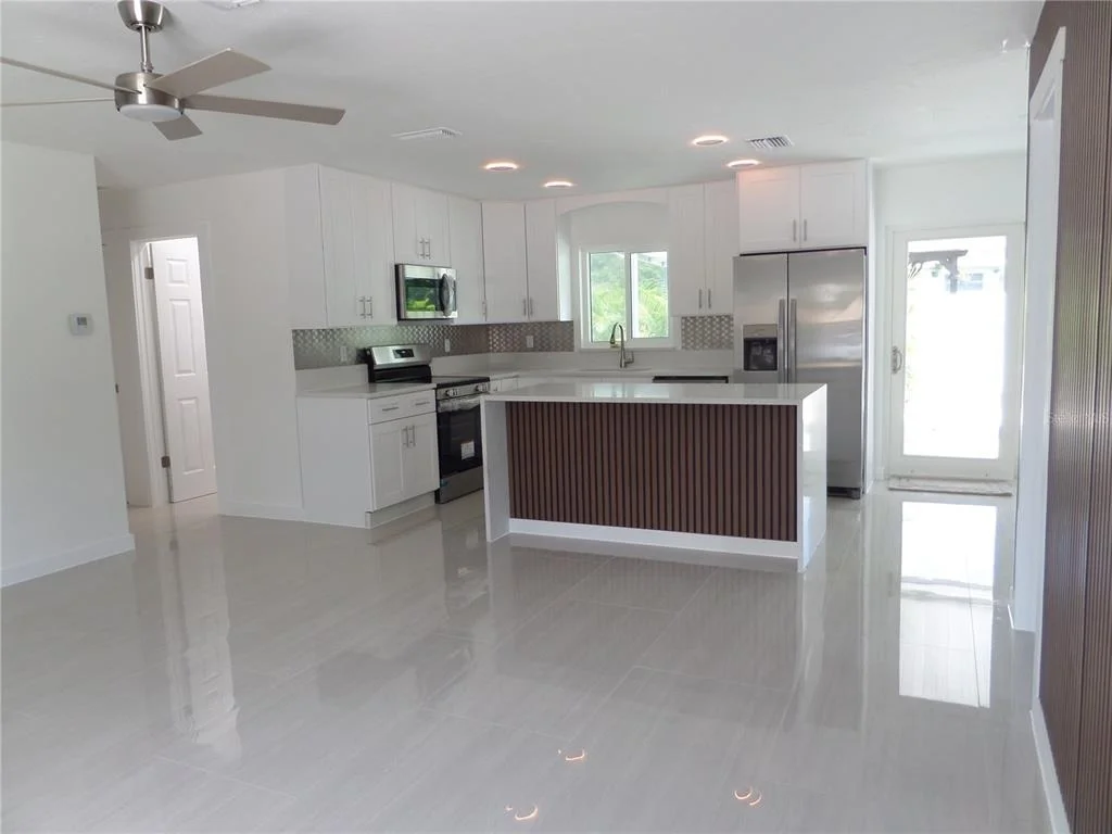 Photo of 4925 SILK OAK DRIVE