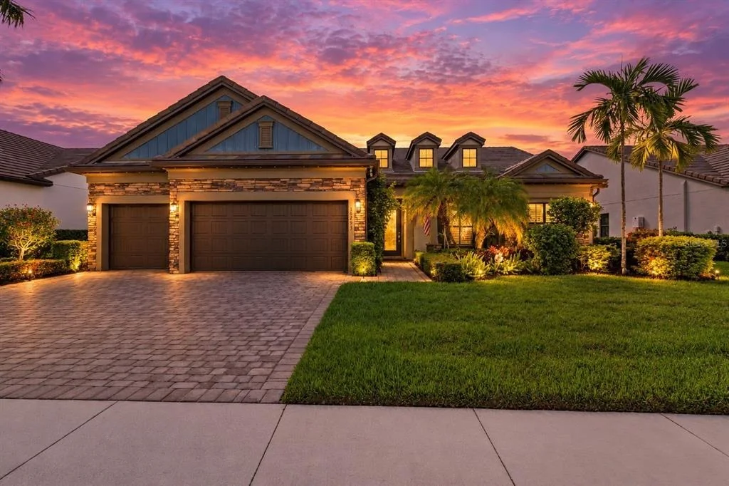 Photo of 16293 CAMDEN LAKES CIRCLE