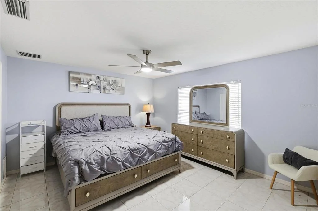 Photo of 9910 GULFSTREAM BOULEVARD
