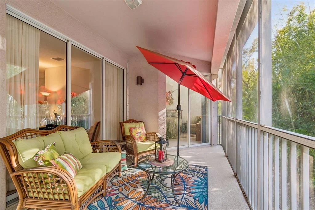 Photo of 894 LANTERN WAY