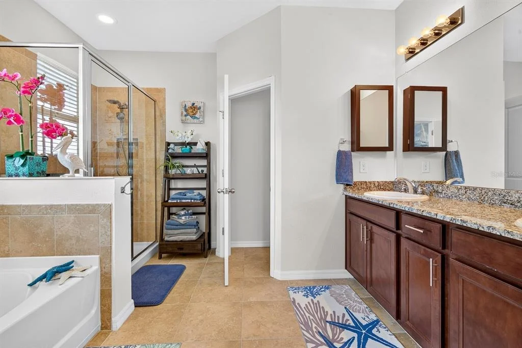 Photo of 6435 DEVESTA LOOP