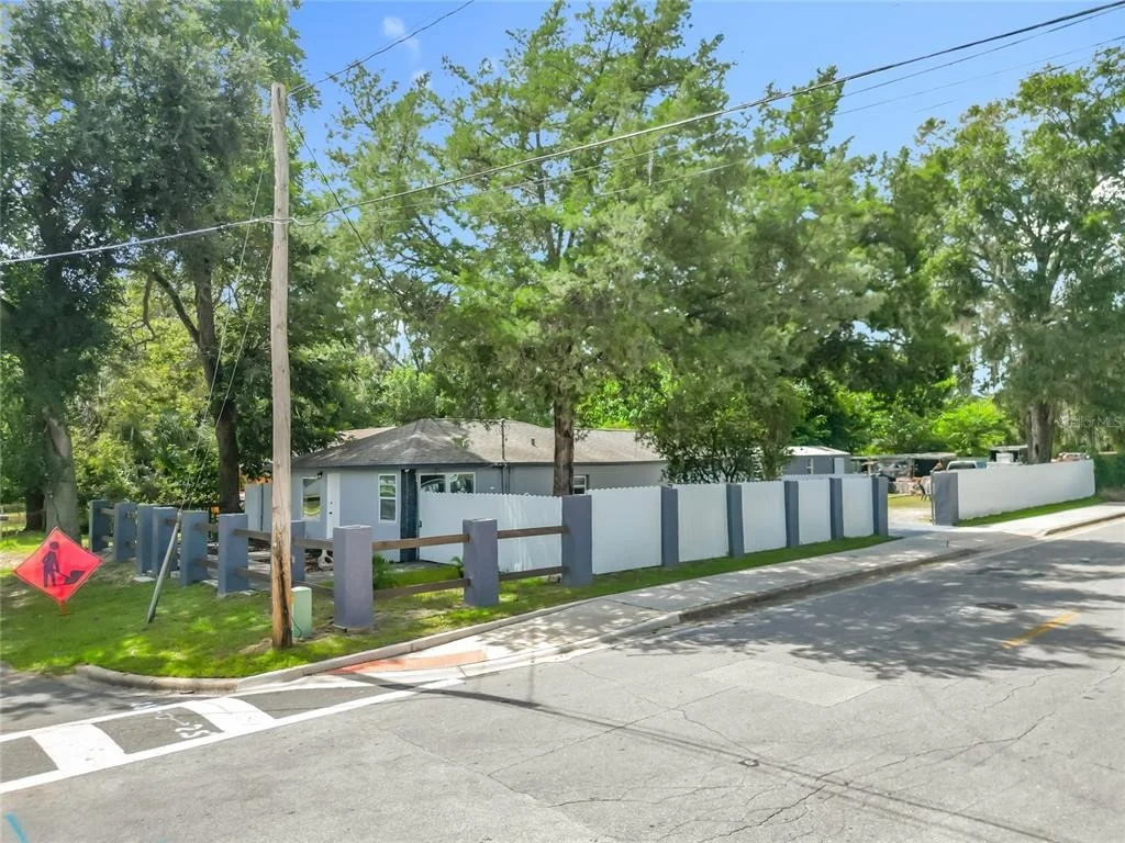 Photo of 638 NW 6TH TERRACE
