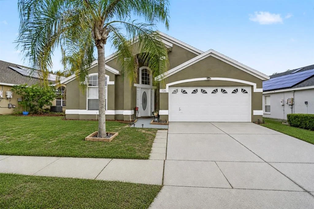 Photo of 726 ROCHESTER LOOP
