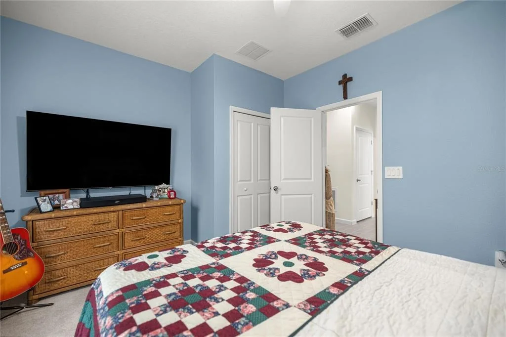 Photo of 560 NW 4TH AVENUE