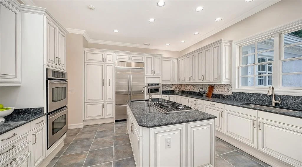 Photo of 916 MACEWEN DRIVE