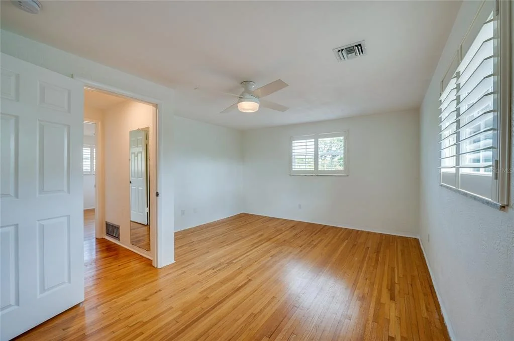 Photo of 835 JOHN ANDERSON DRIVE