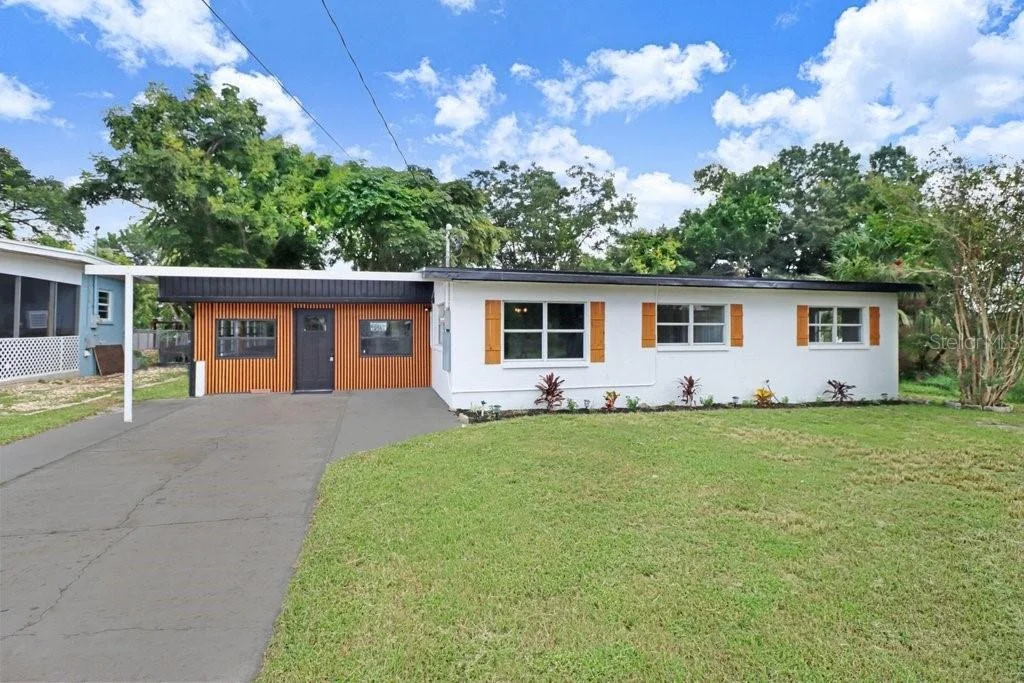 Photo of 124 EDGEWATER DRIVE