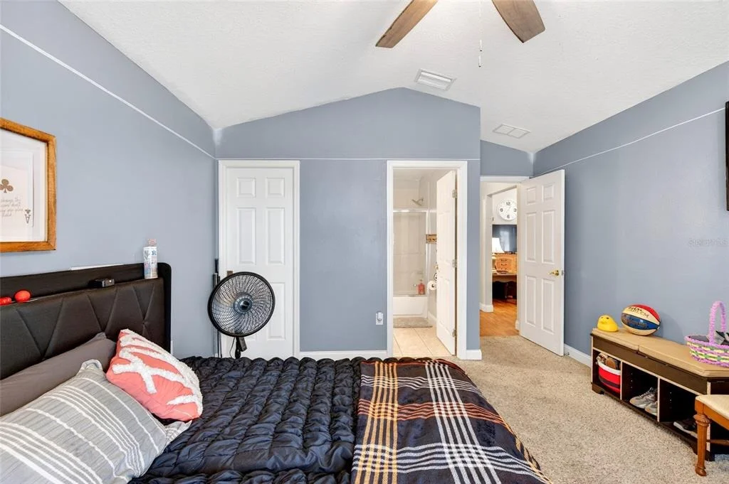 Photo of 2408 SE 23RD PLACE