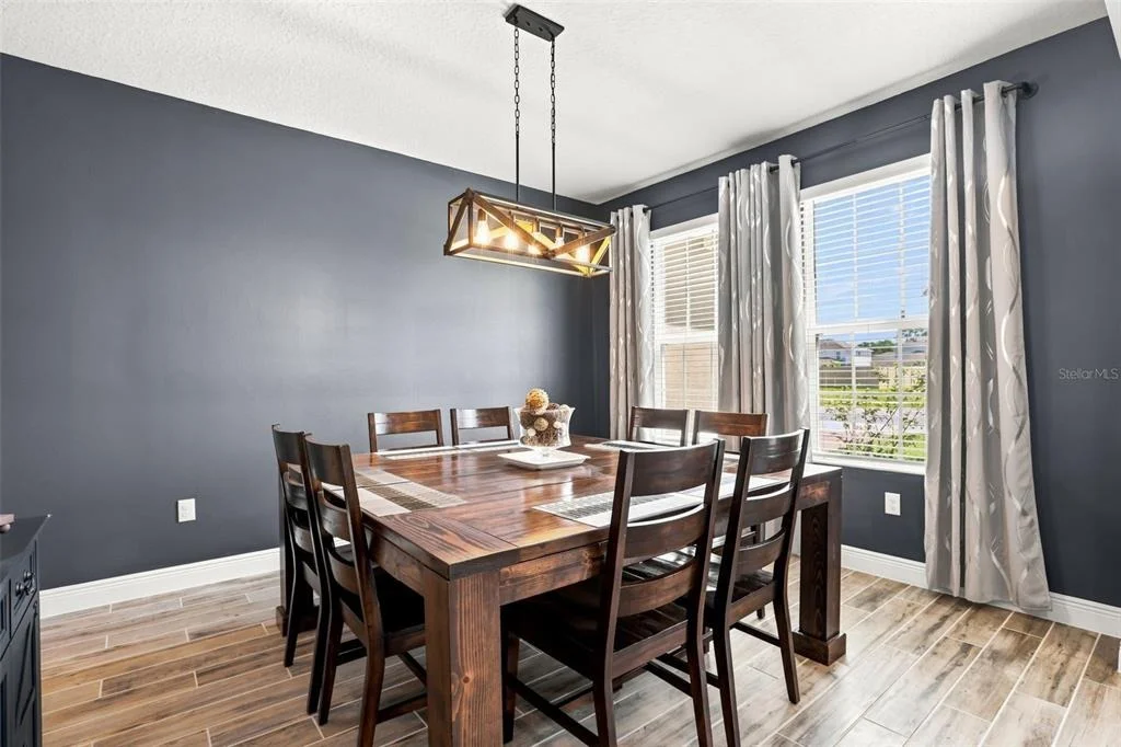Photo of 4924 GOLDEN ZENITH WAY