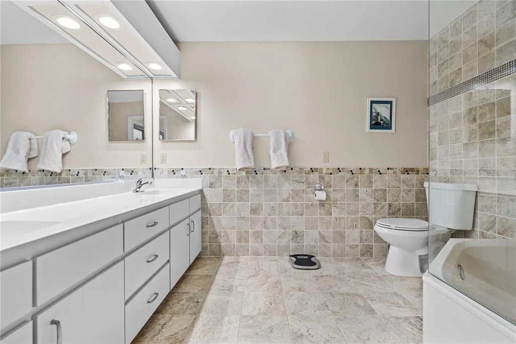 Photo of 254 GLENBRIAR CIRCLE
